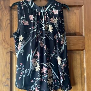 Black floral top